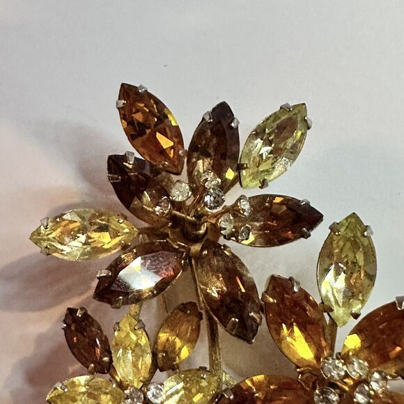 Vintage Vendome Brooch Flower Gold Tone Topaz Color Rhinestones Flower Pin 3 In - Picture 10 of 16